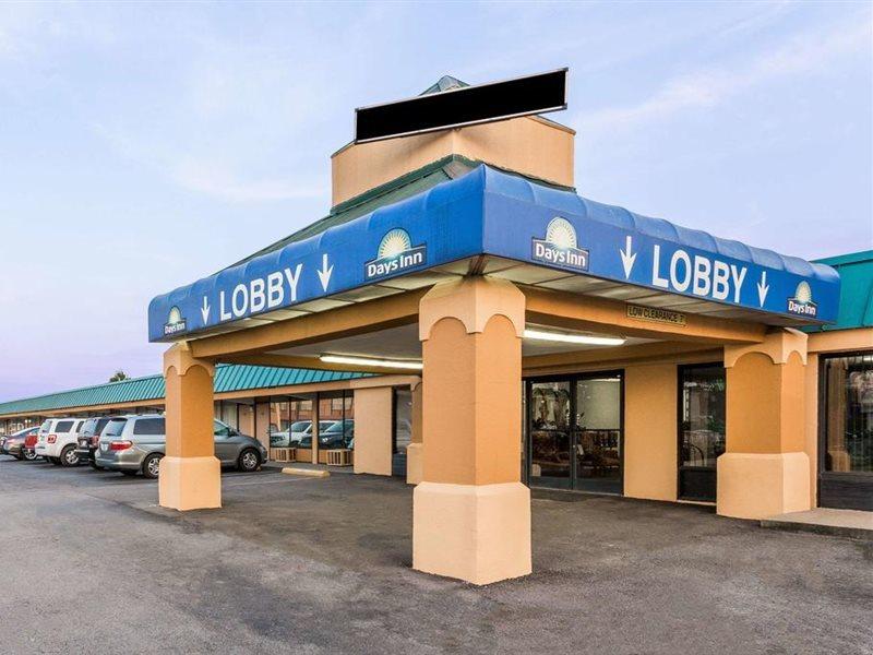 Days Inn By Wyndham Dickson Exterior foto